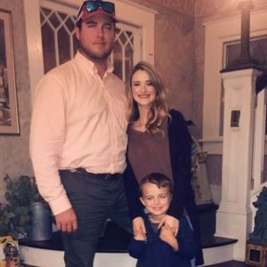 Meet your Posher, Dustin